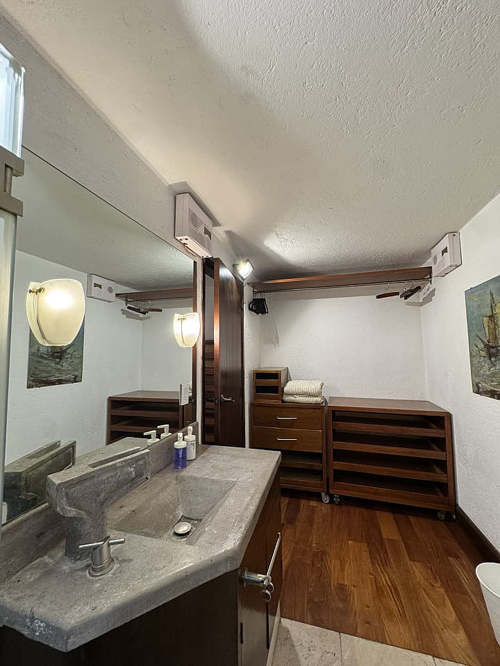  Private With Balcony  -  House-Museum Coliving Experience in Puebla's Artistic Neighborhood Home  - Gallery -  5