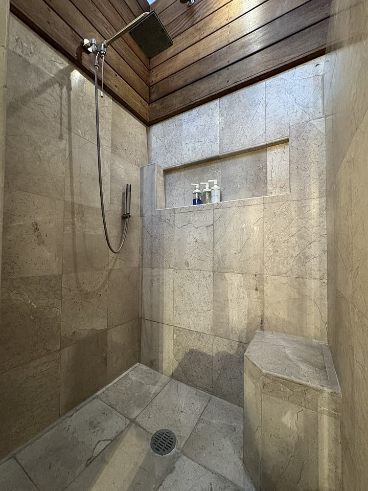  Private Master Suite  -  House-Museum Coliving Experience in Puebla's Artistic Neighborhood Home  - Gallery -  13