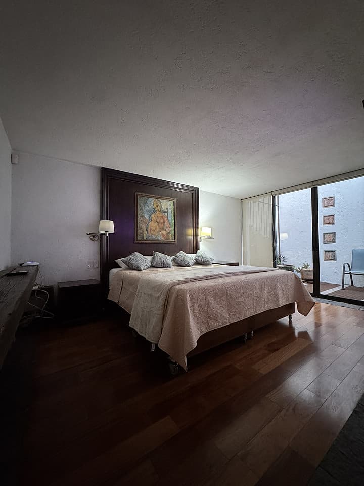  Private Master Suite  -  House-Museum Coliving Experience in Puebla's Artistic Neighborhood Home  - Gallery -  4