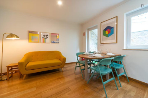 Amazing 2 Bedroom Apartment with a terrace close to NOVA Medical School