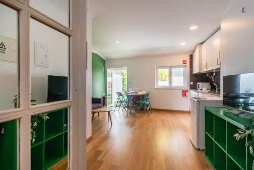 Charming 2 Bedroom Apartment with a Terrace close to Intendente Metro