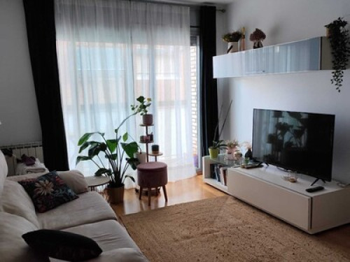 Cozy room. Safe&well-connected area