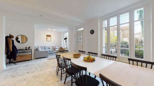 Danielle - Private Room (6)