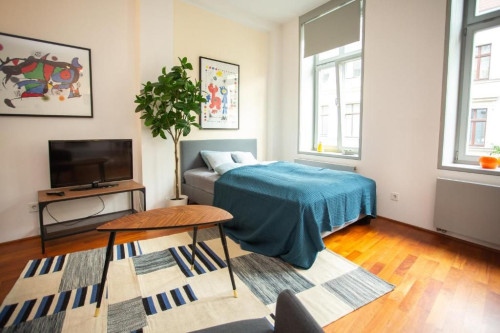 Bright 2-Room Apartment in Prime Leipzig Location – Münzgasse