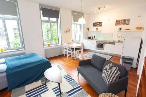 Bright 2-Room Apartment in Prime Leipzig Location – Münzgasse