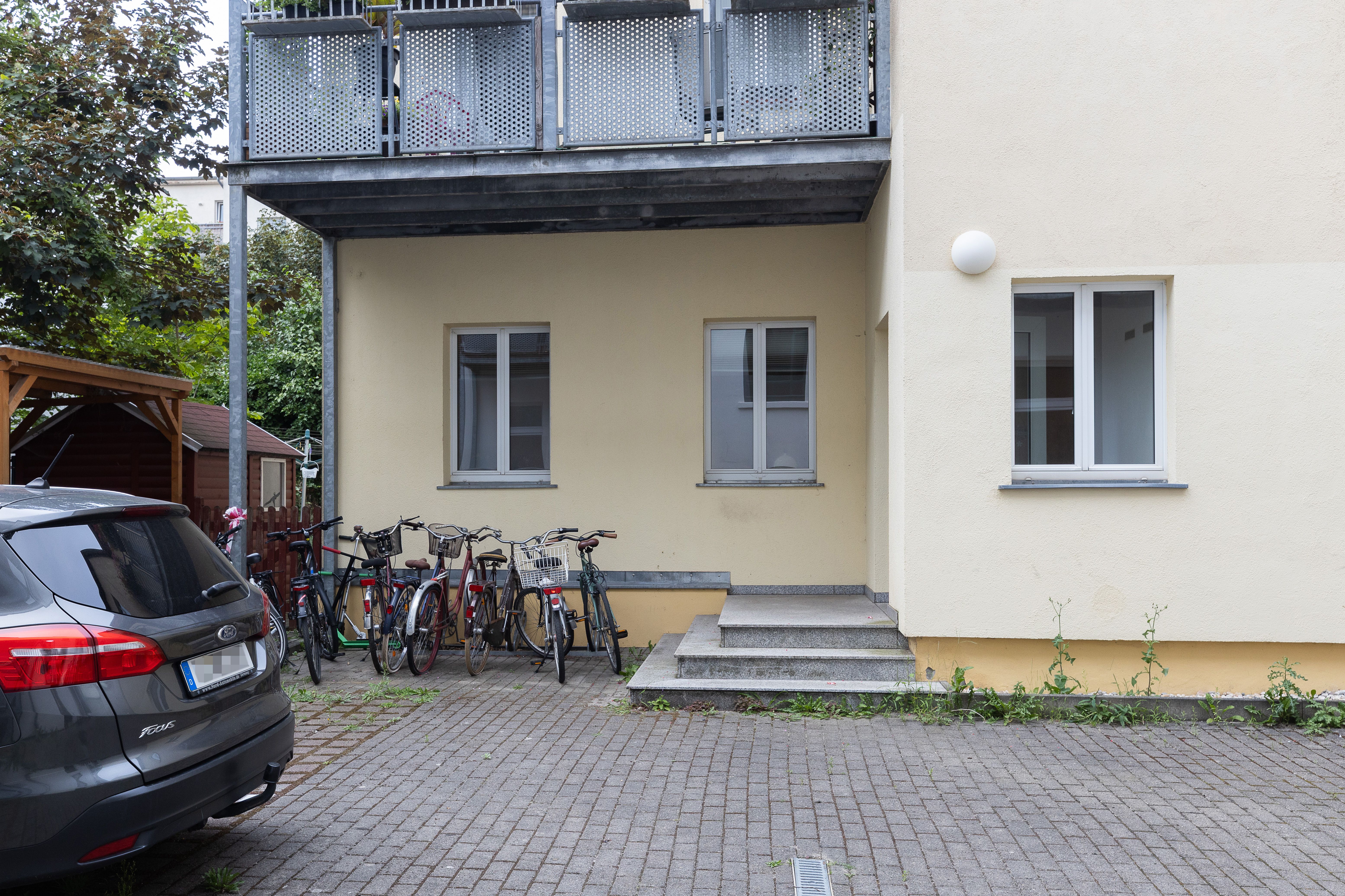 Top Located Apartment Near Water With Big Terrace And Parking Spot Near Karl-Heine-Street - 9