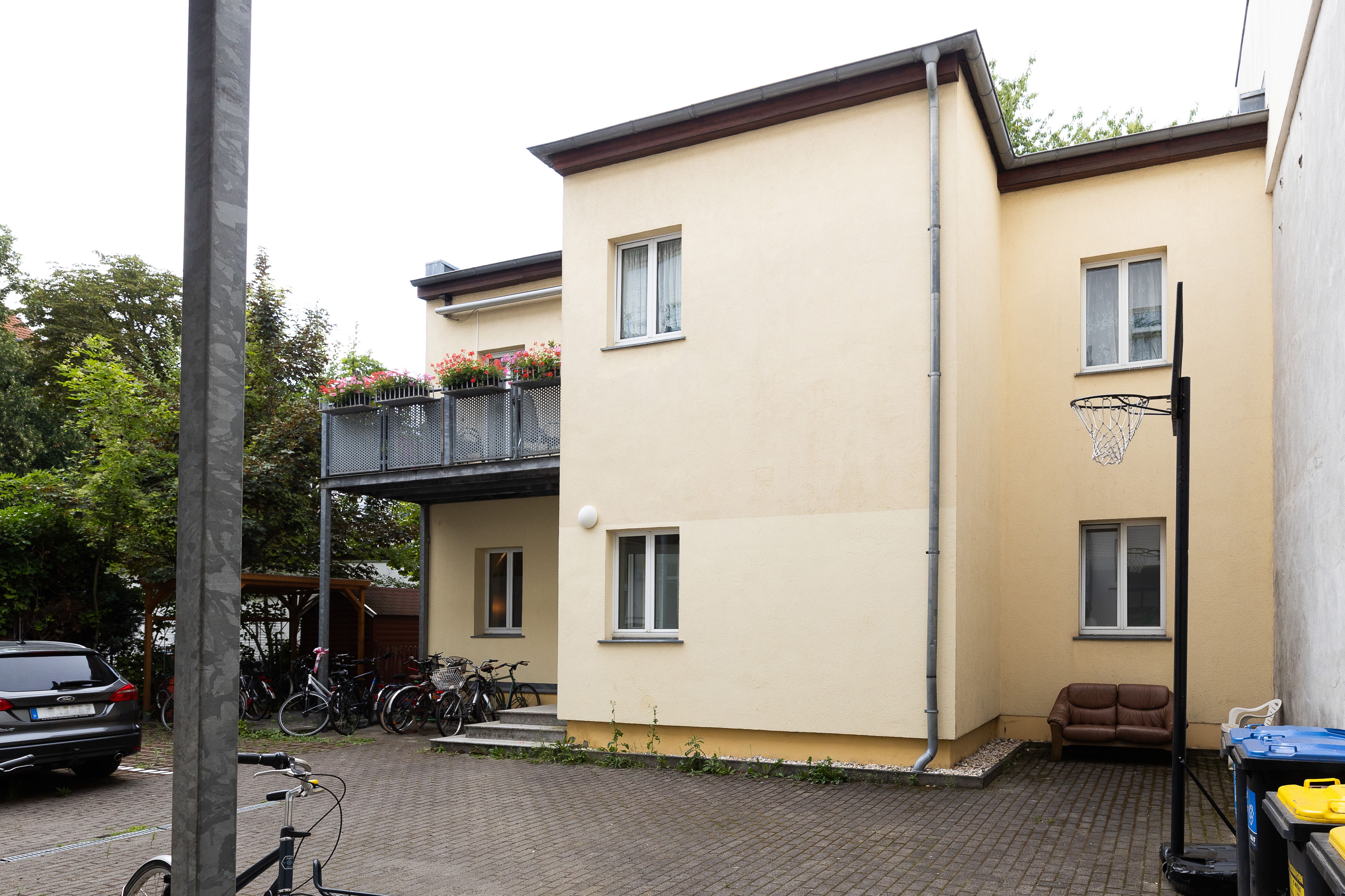 Top Located Apartment Near Water With Big Terrace And Parking Spot Near Karl-Heine-Street - 10