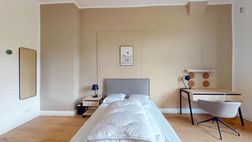 Inviting double bedroom in Friedenau