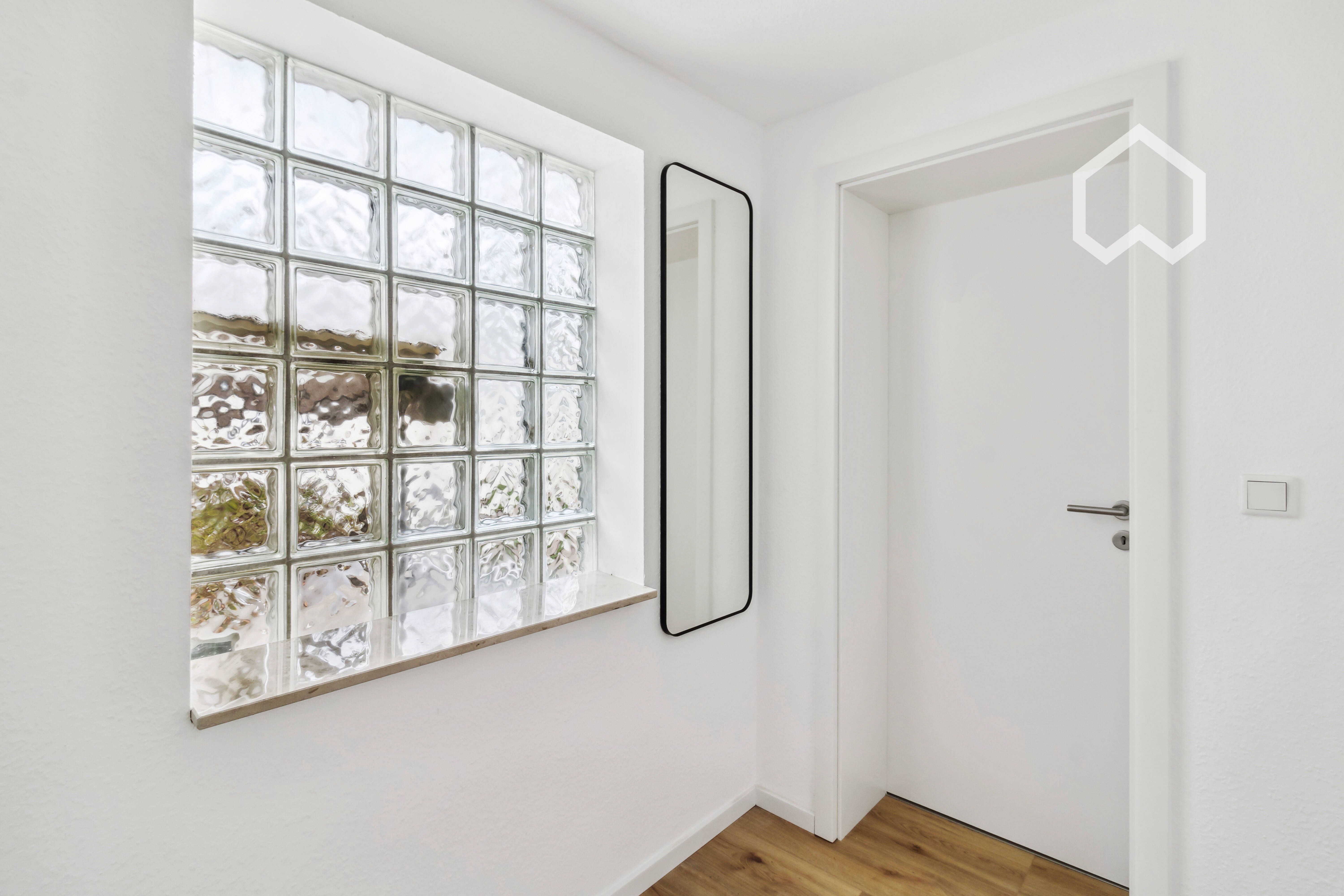 Modern, Generous Apartment With A Terrace In A Prime Location In Kelsterbach - 6
