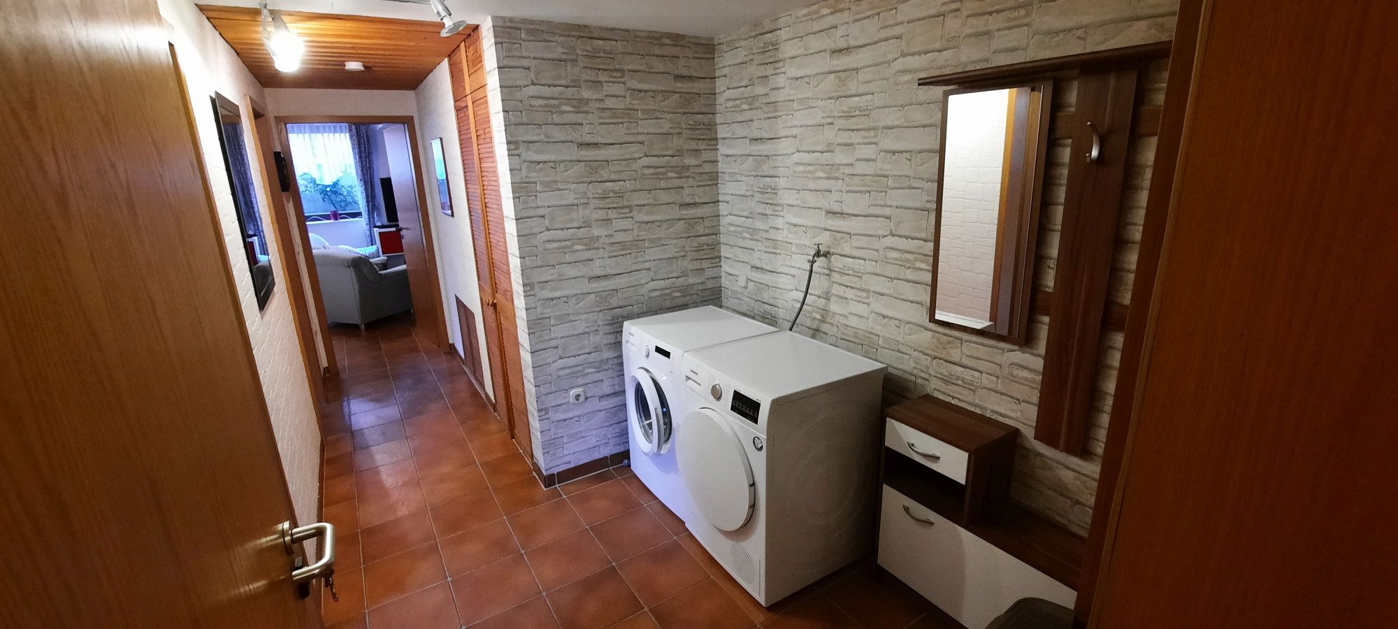  Large And Cosy With Top-Location - Center Of Rhine-Main - Near Airport  -  Large and cosy with Top-location - center of Rhine-Main - near airport  - Gallery -  3