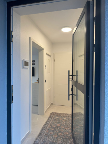 First occupancy: Fully furnished modern apartment in a quiet location