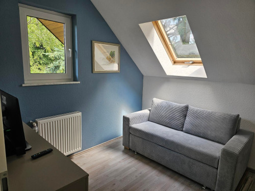 Möblierte, moderne Wohnung in ruhiger, grüner Wohnlage in Siegburg zetrumsnah