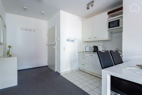 Modern, bright & comfortable 1 room apartment, floor-to-ceiling panoramic windows near main station - Gallery - 20