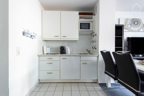 Modern, bright & comfortable 1 room apartment, floor-to-ceiling panoramic windows near main station - Gallery - 19