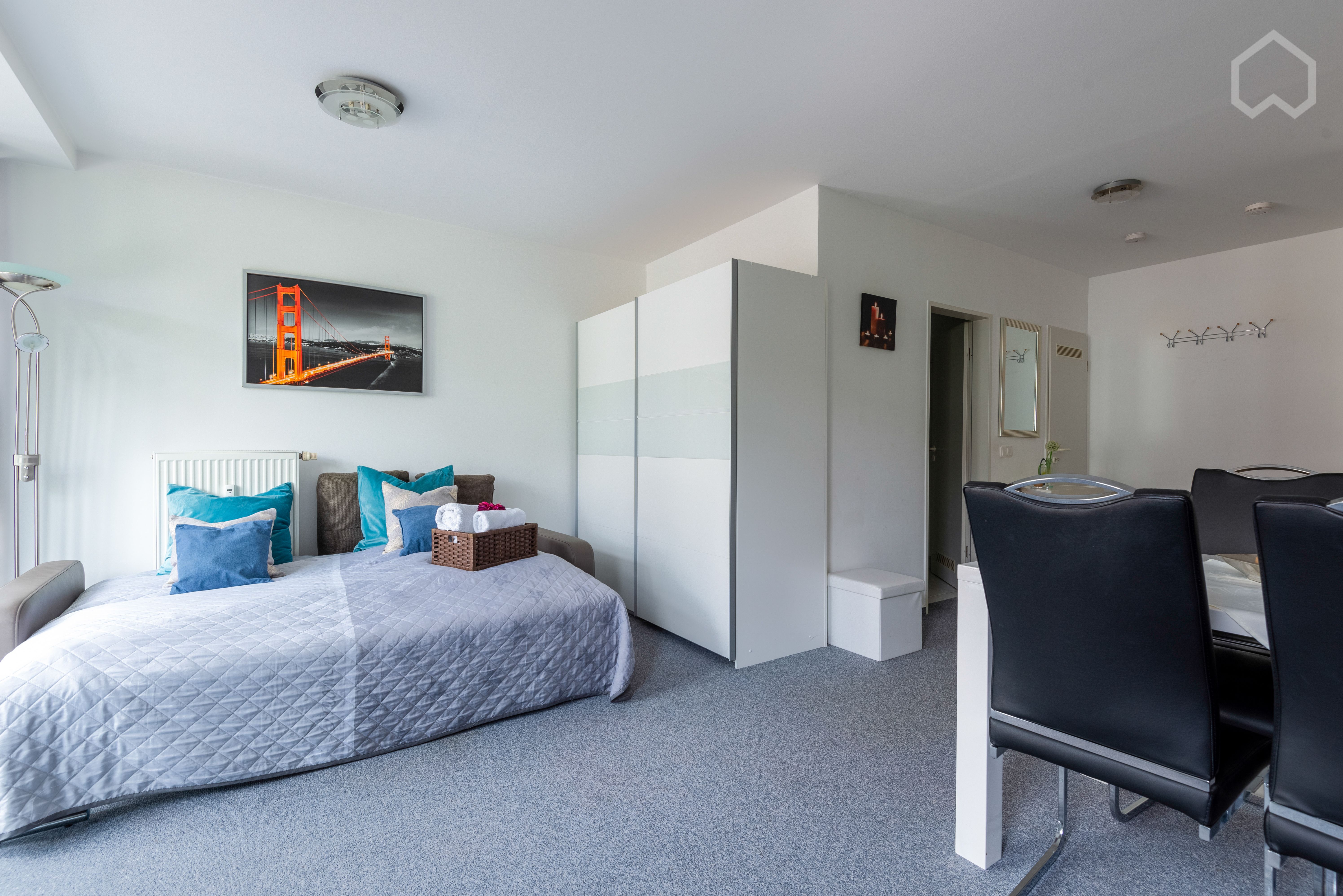 Modern, Bright & Comfortable 1 Room Apartment, Floor-To-Ceiling Panoramic Windows Near Main Station - 22