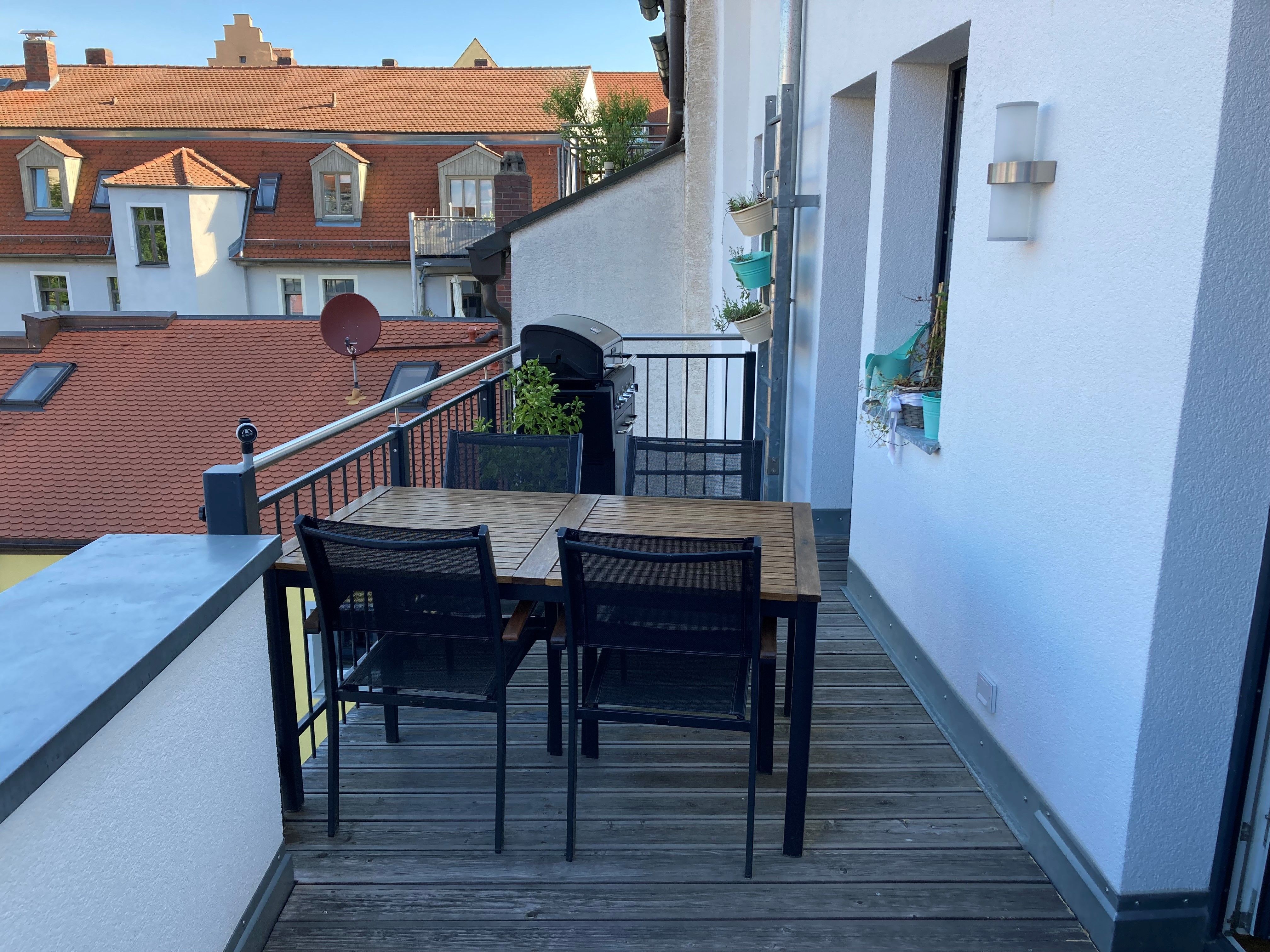 Listed Apartment With Balcony In The Center Of Regensburg - 4