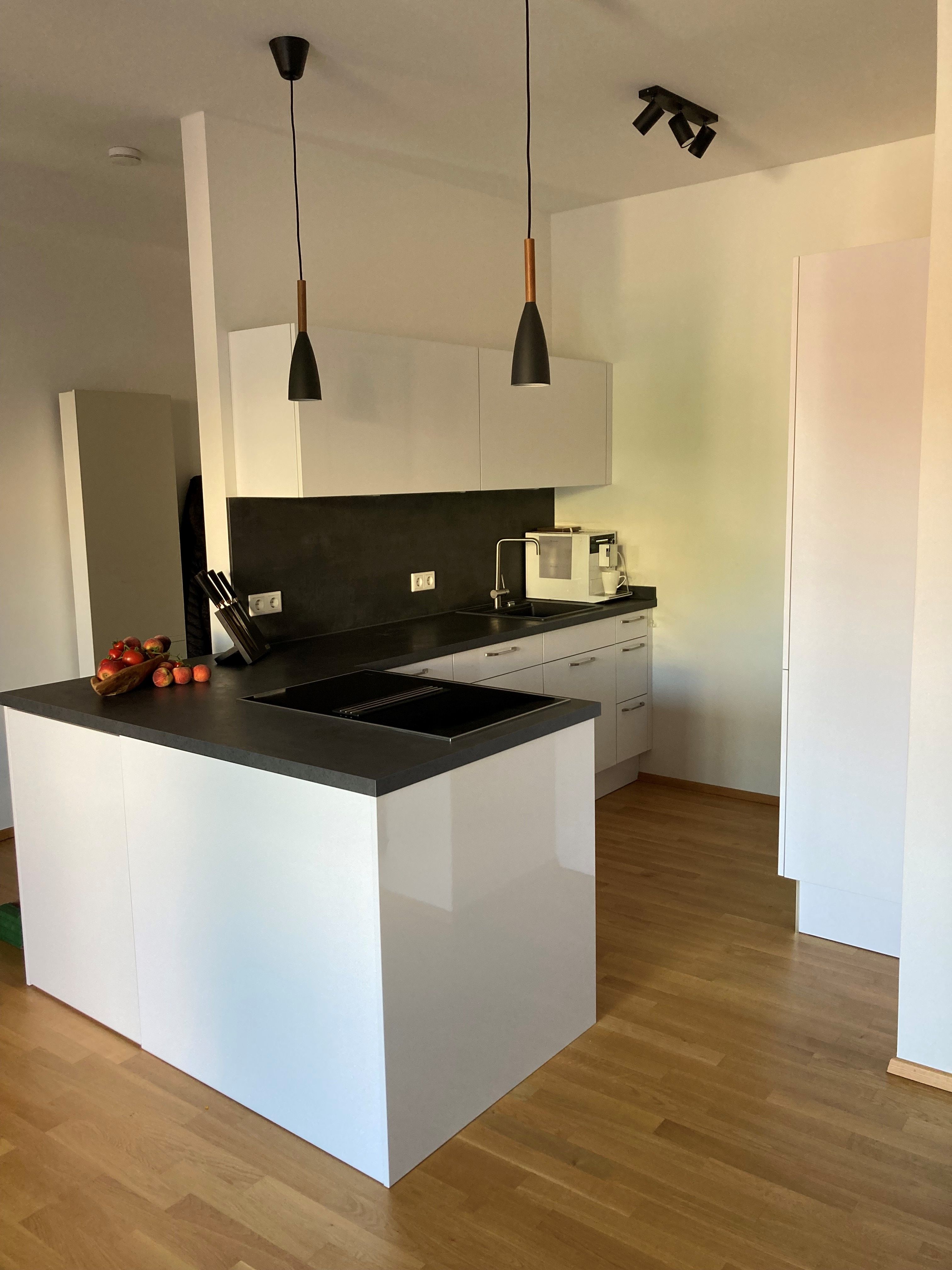 Listed Apartment With Balcony In The Center Of Regensburg - 8