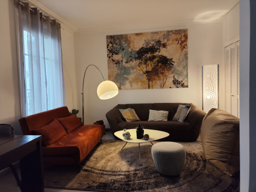 Spacious and Modern 52m² Apartment with Full Amenities in Prime Location