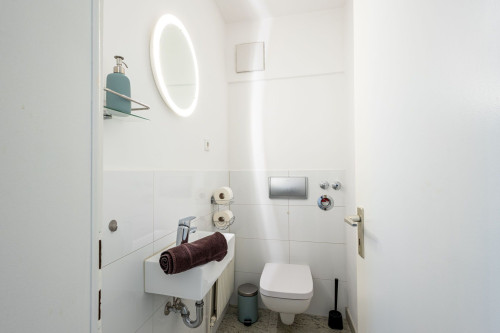 Rob’s Suite: 2-room apartment with panoramic views of Opernplatz and bedroom with private bathroom - Gallery - 17
