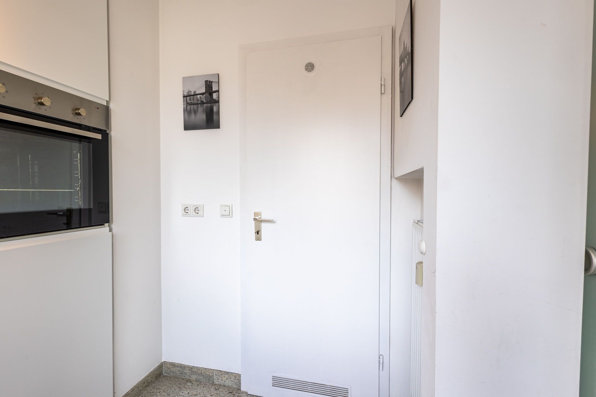 Rob’s Suite: 2-Room Apartment With Panoramic Views Of Opernplatz And Bedroom With Private Bathroom - 37