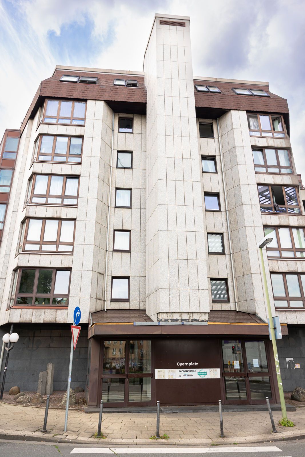 Rob’s Suite: 2-Room Apartment With Panoramic Views Of Opernplatz And Bedroom With Private Bathroom - 4