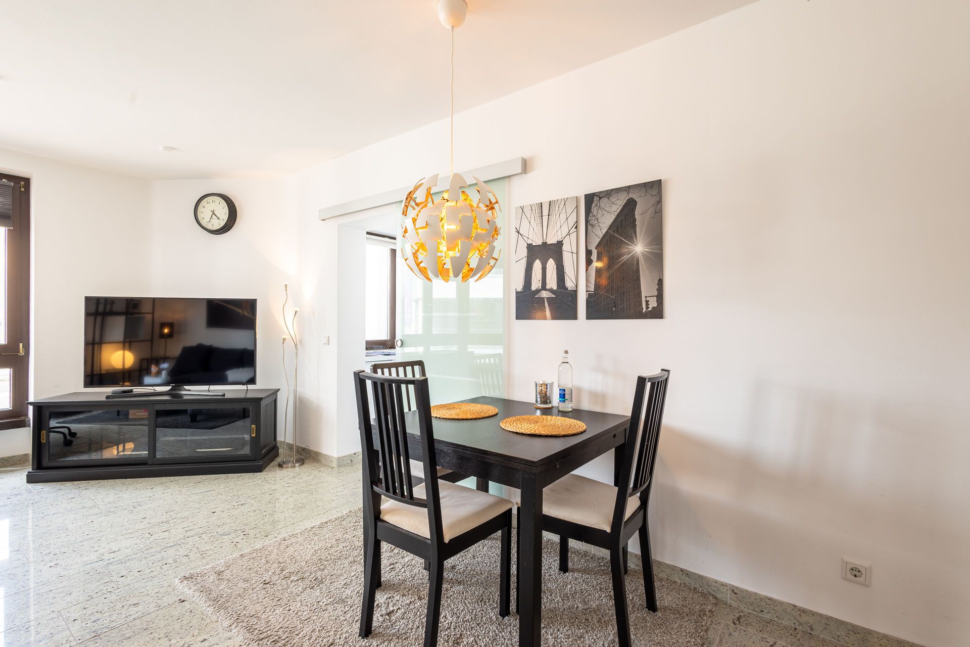 Rob’s Suite: 2-Room Apartment With Panoramic Views Of Opernplatz And Bedroom With Private Bathroom - 53
