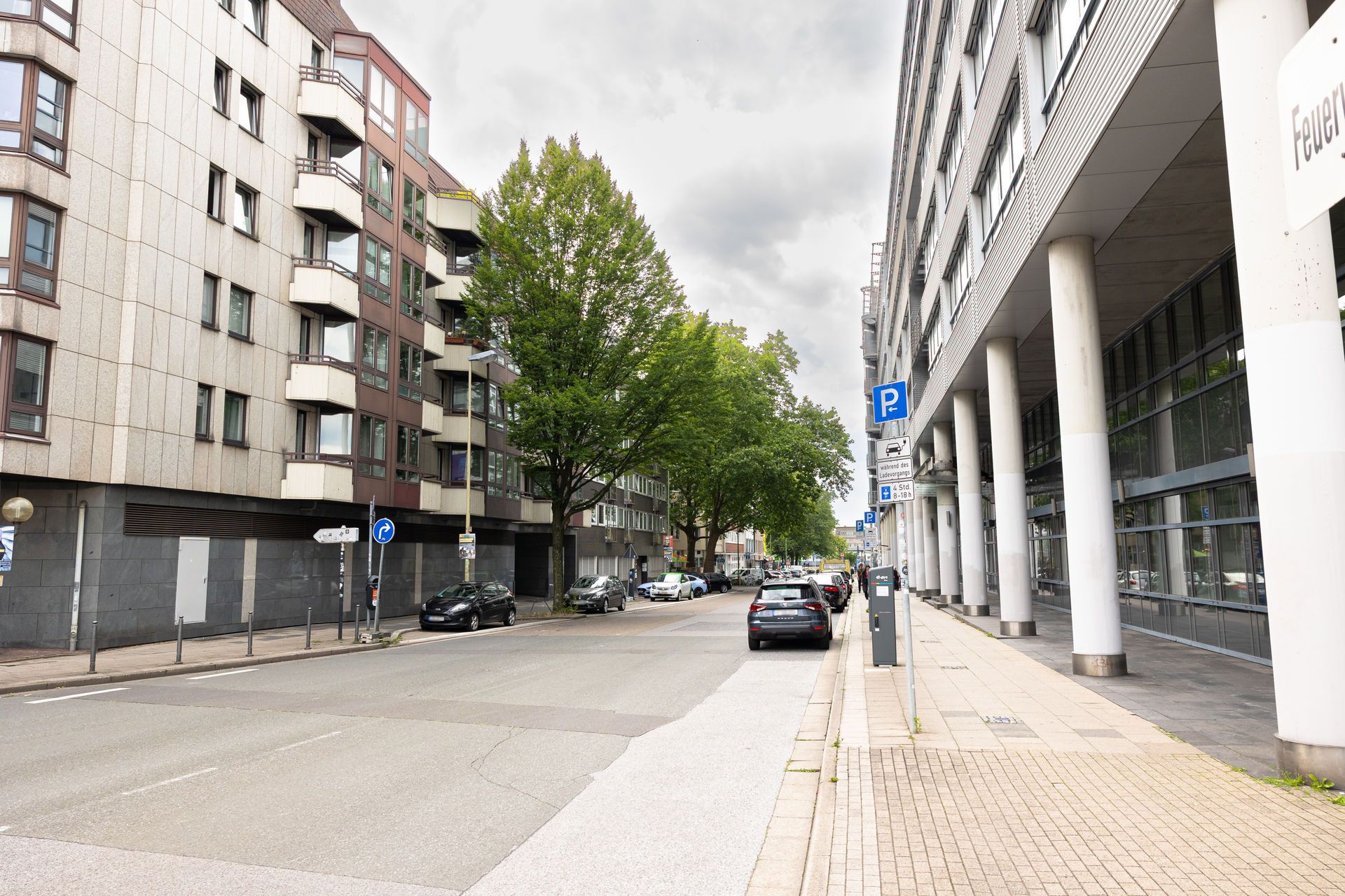 Rob’s Suite: 2-Room Apartment With Panoramic Views Of Opernplatz And Bedroom With Private Bathroom - 2