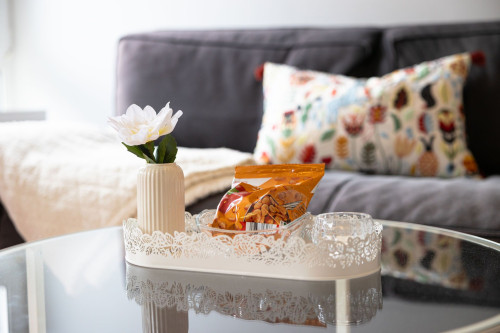 Rob’s Place – Quiet 2-Room Oasis - Gallery - 2
