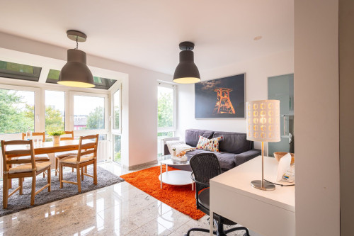 Rob’s Place – Quiet 2-Room Oasis - Gallery - 9