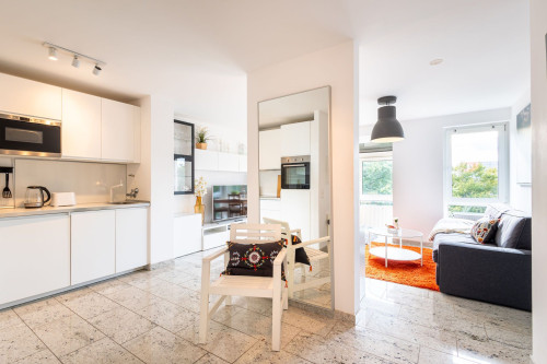 Rob’s Place – Quiet 2-Room Oasis - Gallery - 35