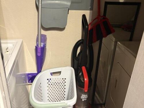 Cozy North Dallas Crash Pad Near th