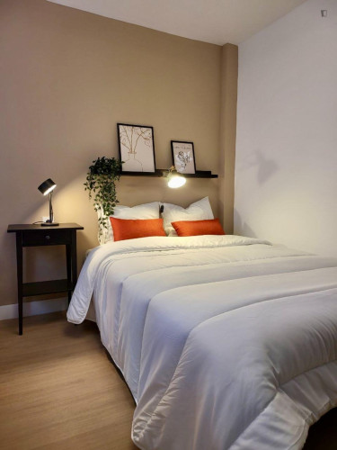 Comfy single bedroom in Sant Blai