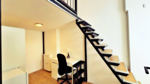 271 - Very nice double bedroom near Nagyvárad tér metro