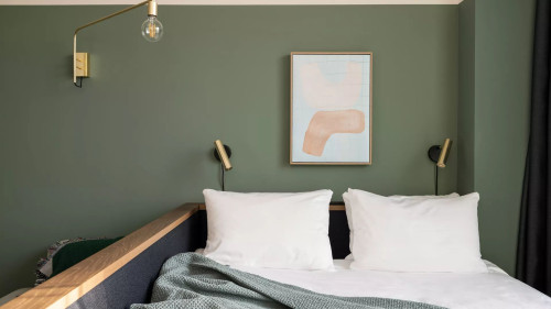 Modern, soulful studio inclusive of outdoor pool, co-working and gym in Munich Obersendling