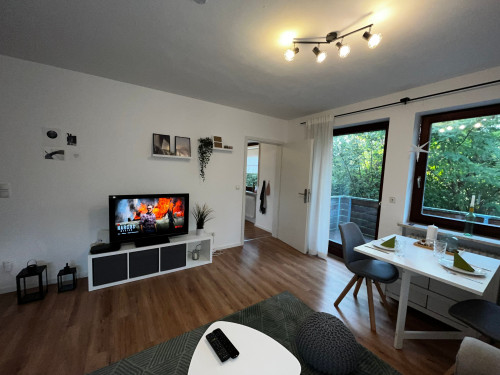 * modern & stylish for 2 with kitchen and parking lot *