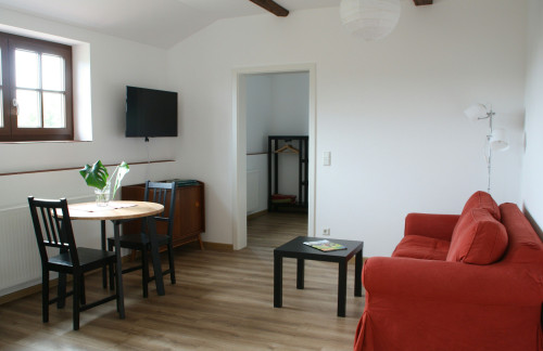 Holiday Farm Steindörfel - Leaning Barn 1