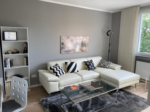 Refurbished, modern furnished, bright 3-room flat directly at the Zoopark