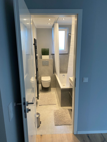 Refurbished, modern furnished, bright 3-room flat directly at the Zoopark