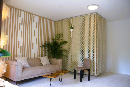 Designer Suite w/ Terrace & Swimmingpool in Frankfurt (By subway: 5 min to Central Station, 3 min to Hauptwache)