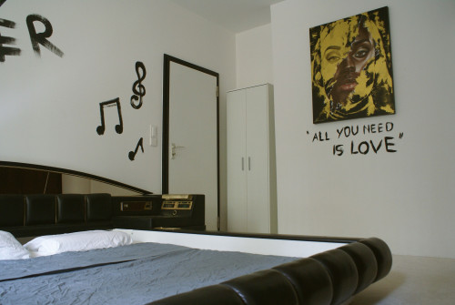 Designer Suite w/ Terrace & Swimmingpool in Frankfurt (By subway: 5 min to Central Station, 3 min to Hauptwache) - Gallery - 10
