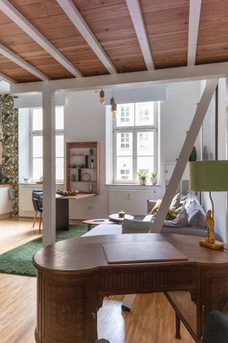 Green hideaway in the historic town center