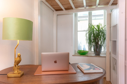 Green hideaway in the historic town center