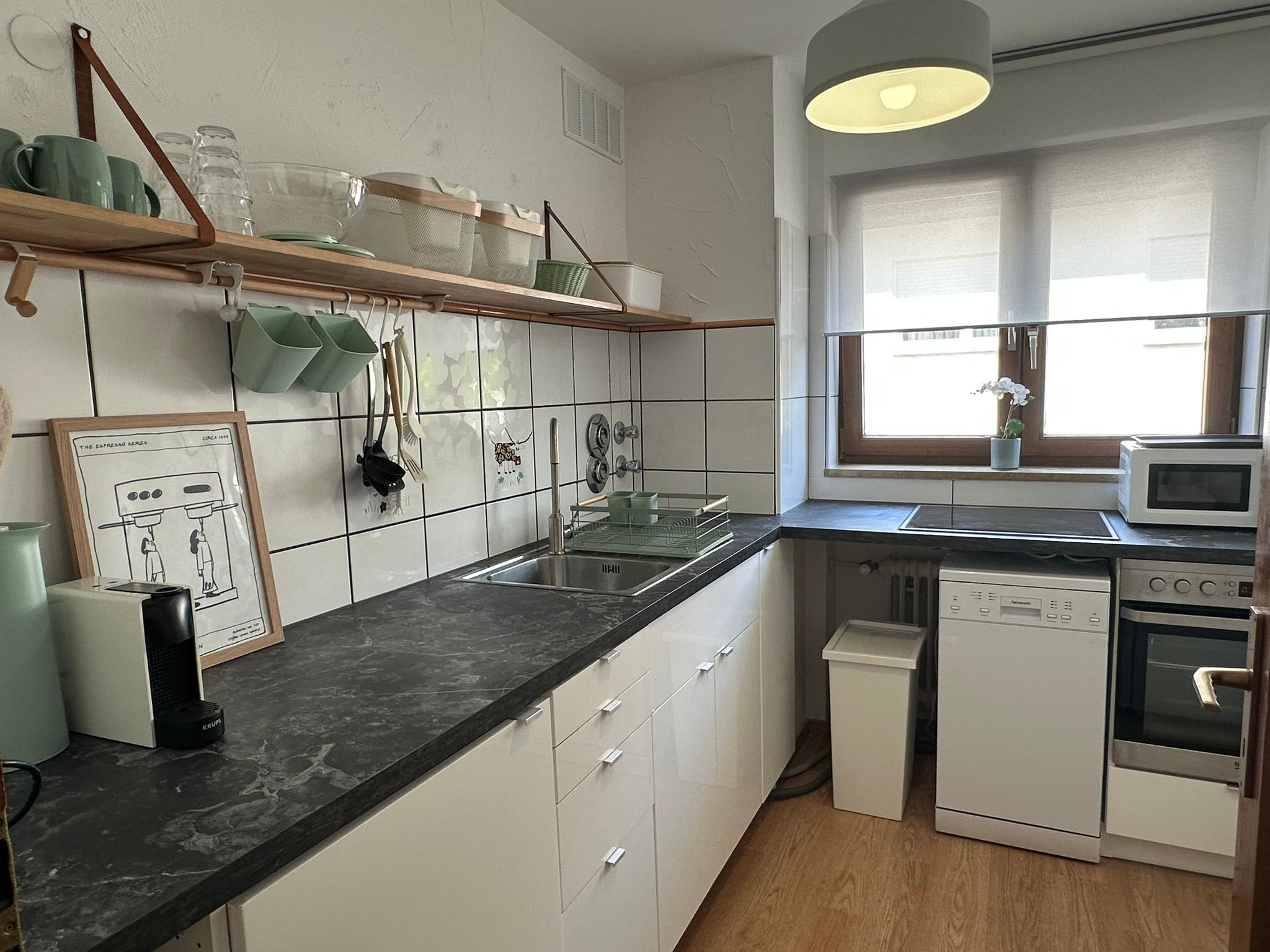  Newly Furnished, Stylish Apartment - Near Airport & Fair  -  Newly furnished, stylish apartment - near airport & fair  - Gallery -  8