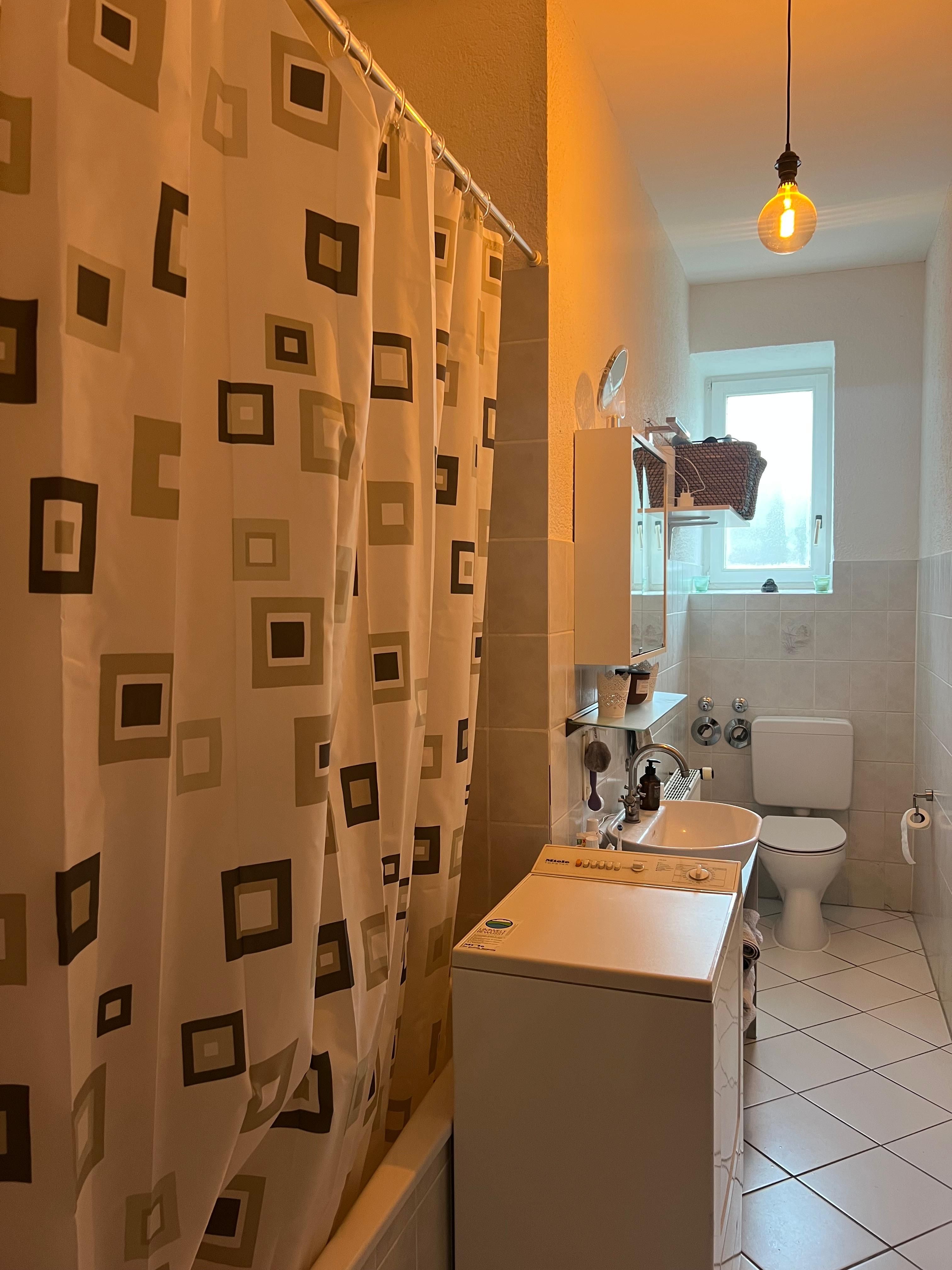  Möblierte 2-Zimmer-Wohnung In Offenburg (Zaehringerstraße, Nähe Stadtmitte)  -  Möblierte 2-Zimmer-Wohnung in Offenburg (Zaehringerstraße, Nähe Stadtmitte)  - Gallery -  2