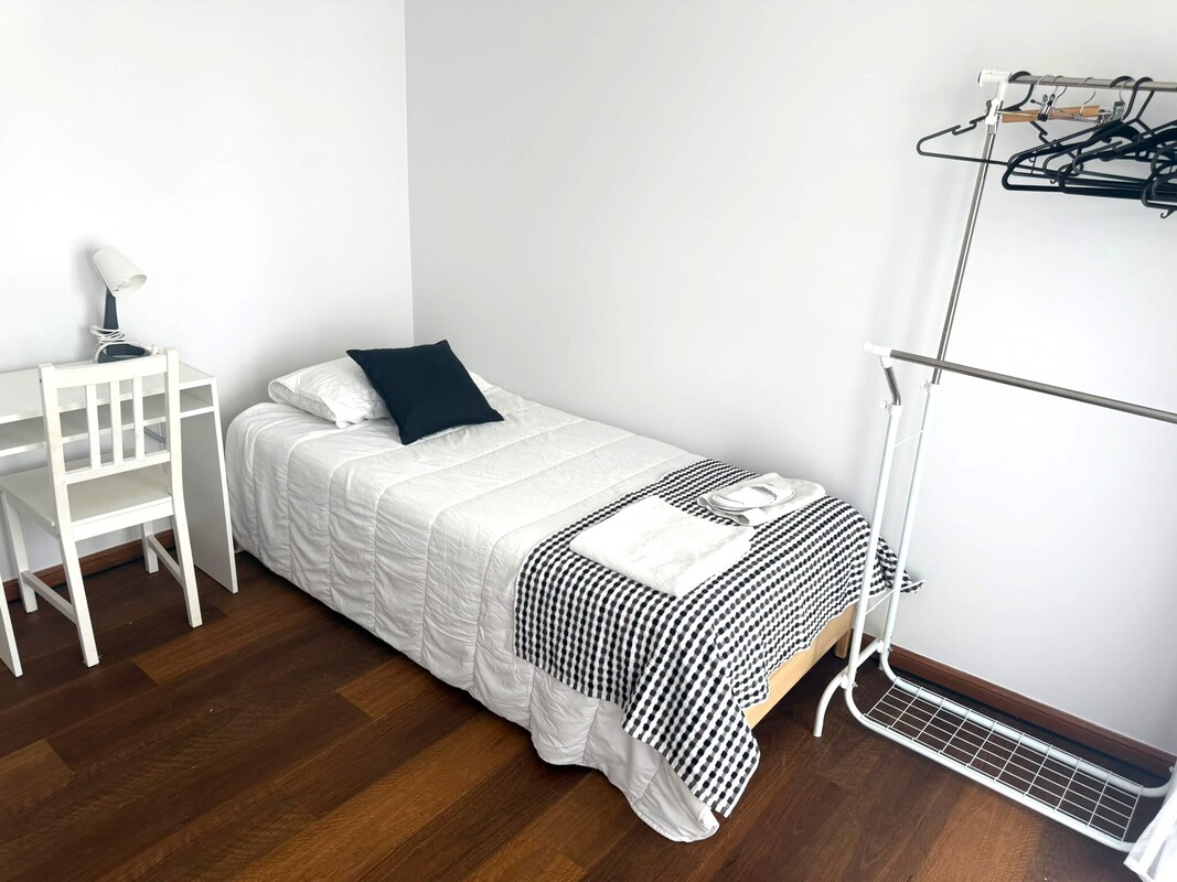 Room 1-(Full Room) - 1