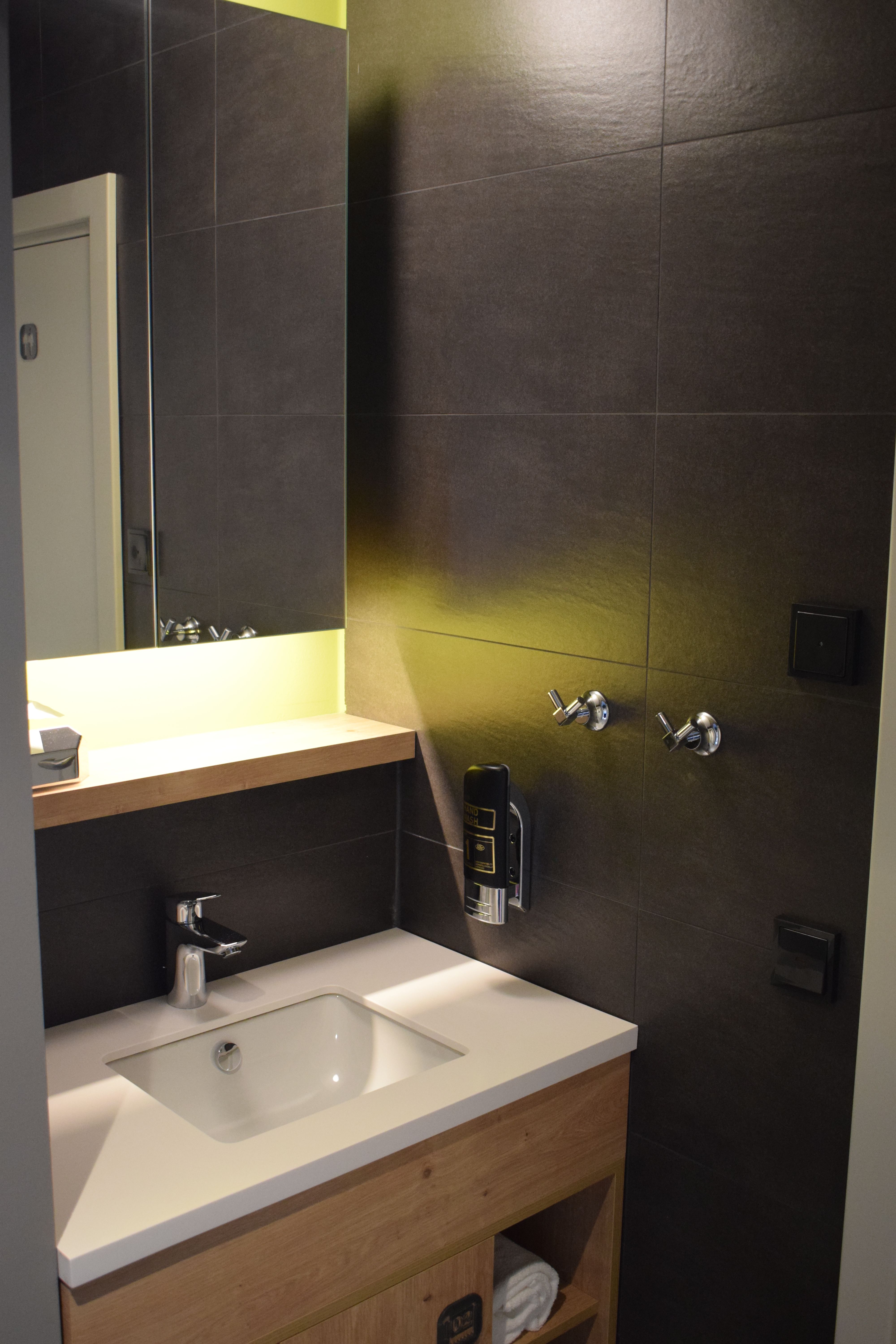 Beautiful Room In München Including Cleaning Service! - 1