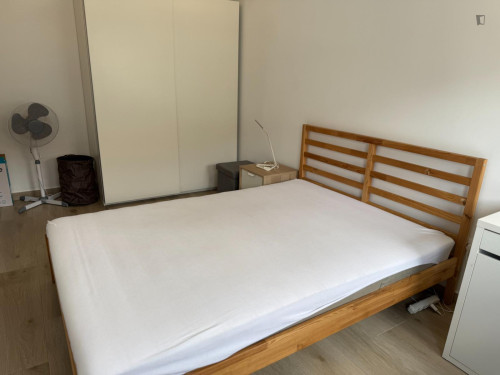 Nice bedroom in Corroios