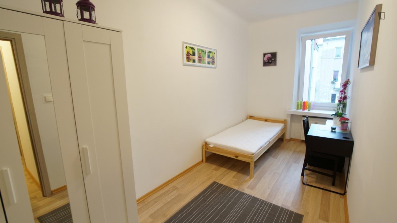 Comfy Single Bedroom In Old Polesie - 1