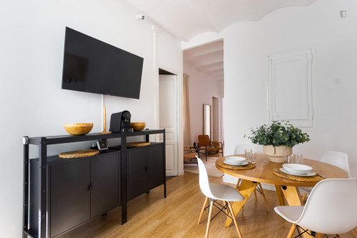 Luminous DOUBLE BEDROOM near Collblanc Metro Station! - Gallery - 7