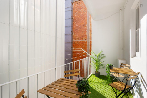 Luminous DOUBLE BEDROOM near Collblanc Metro Station! - Gallery - 12